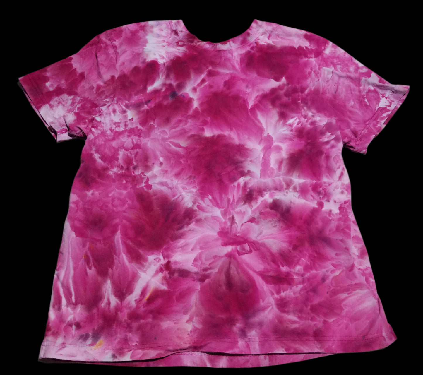 Large Organic Cotton T-Shirt - Flowy Pinks
