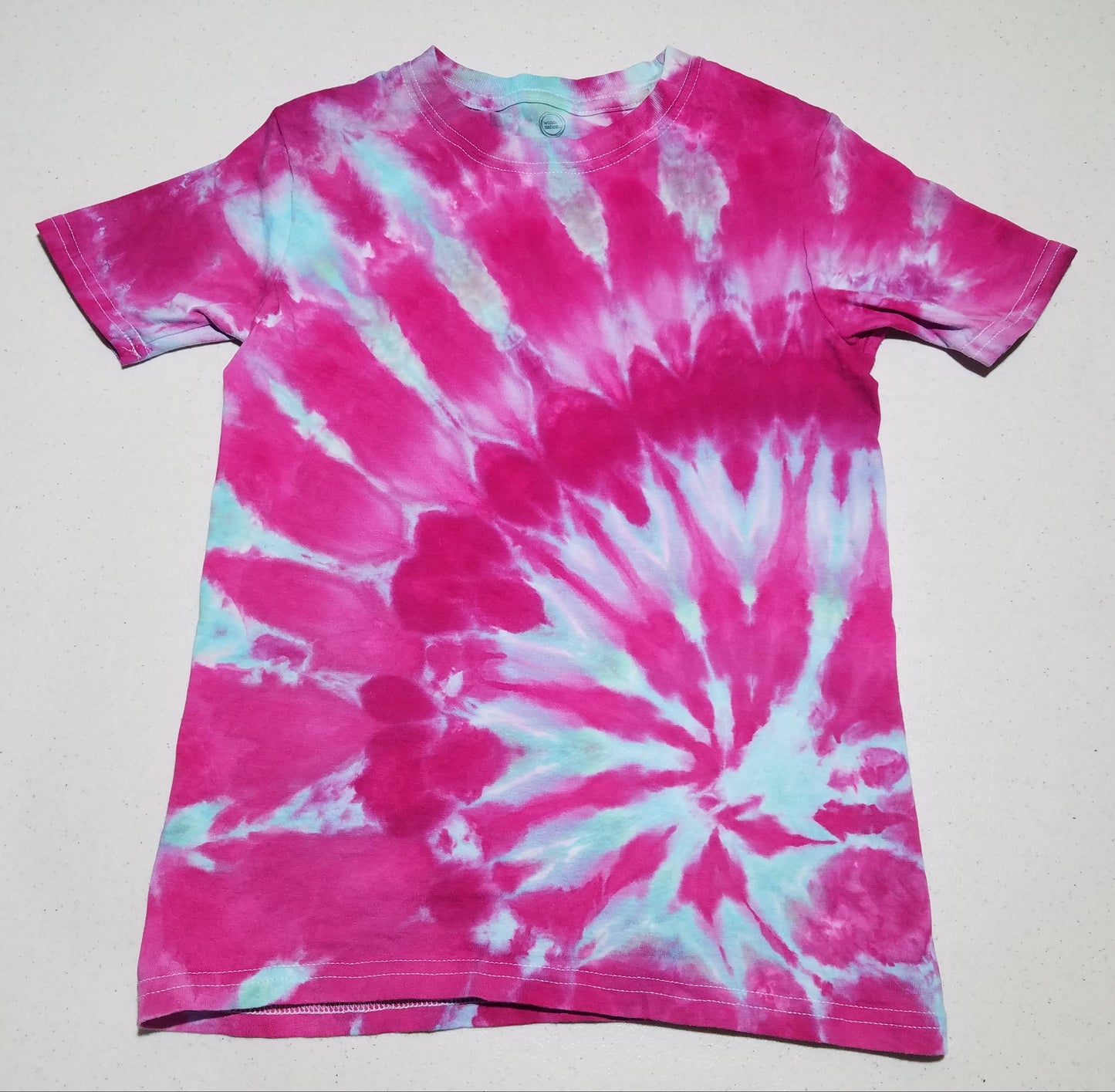Youth Large Cotton T-Shirt - 80's Pink & Retro Blue Spiral