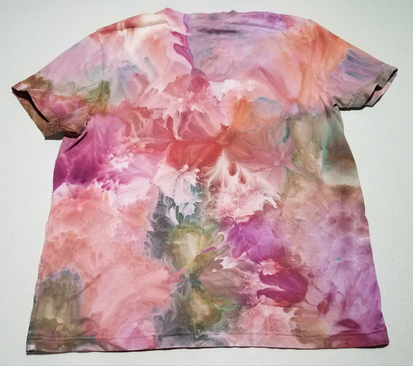 Large Organic Cotton T-Shirt - Beautiful Flowy Hodgepodge
